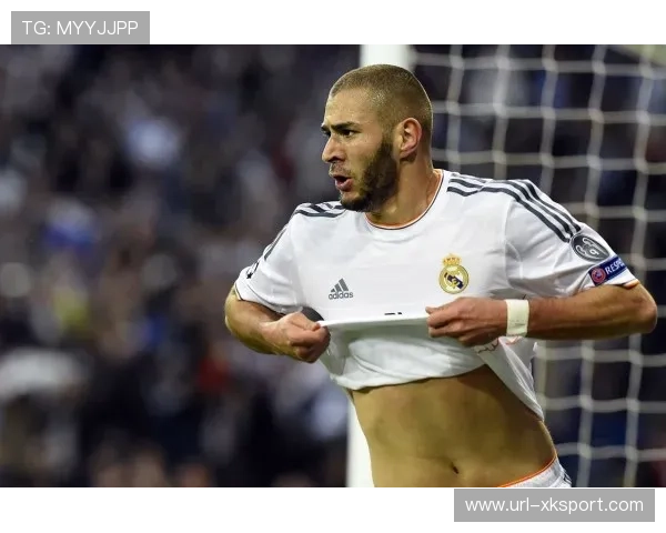 拜仁控球率81%围剿圣保利,格雷罗首开纪录 拜仁控球率81%围剿圣保利,格雷罗首开纪录